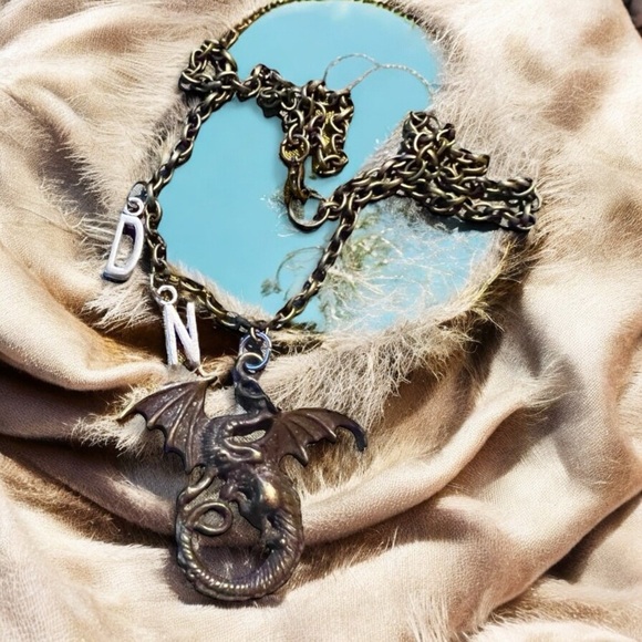 Silver and bronze toned Dungeons and Dragons Pendant Necklace Unique DND 19”long - Picture 7 of 13